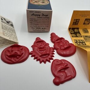 Vintage Aunt Chick's Happy Days Cookie Cutters Set Red Plastic Box Instructions